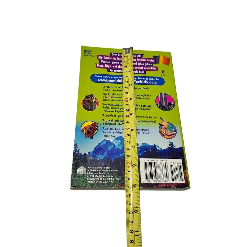 The World Almanac for Kids 2002 - Colorful Edition